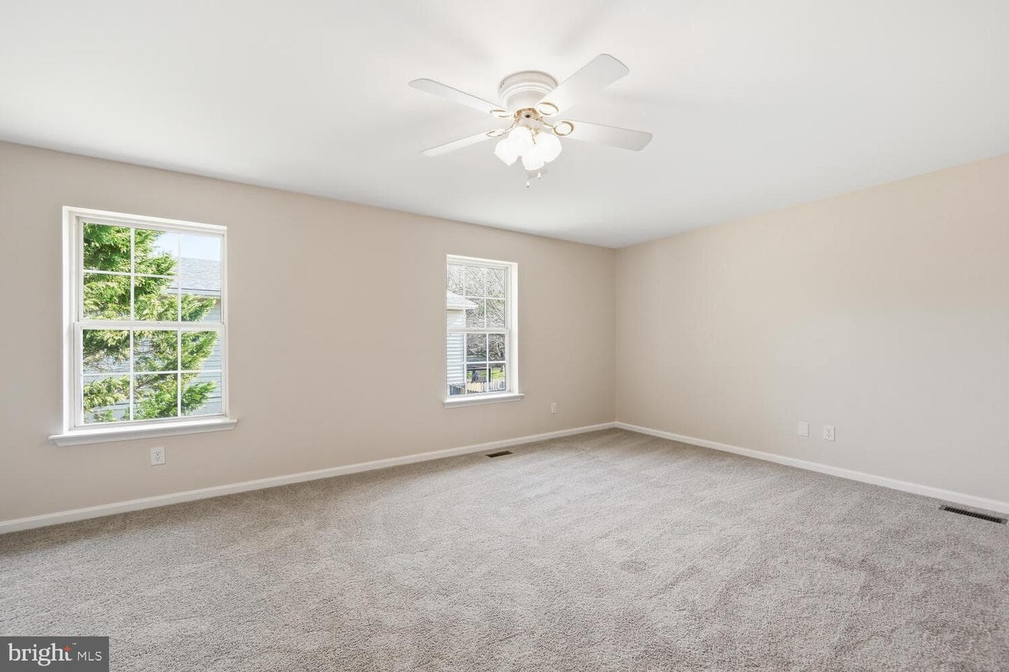 29400 Golton Drive photo 23