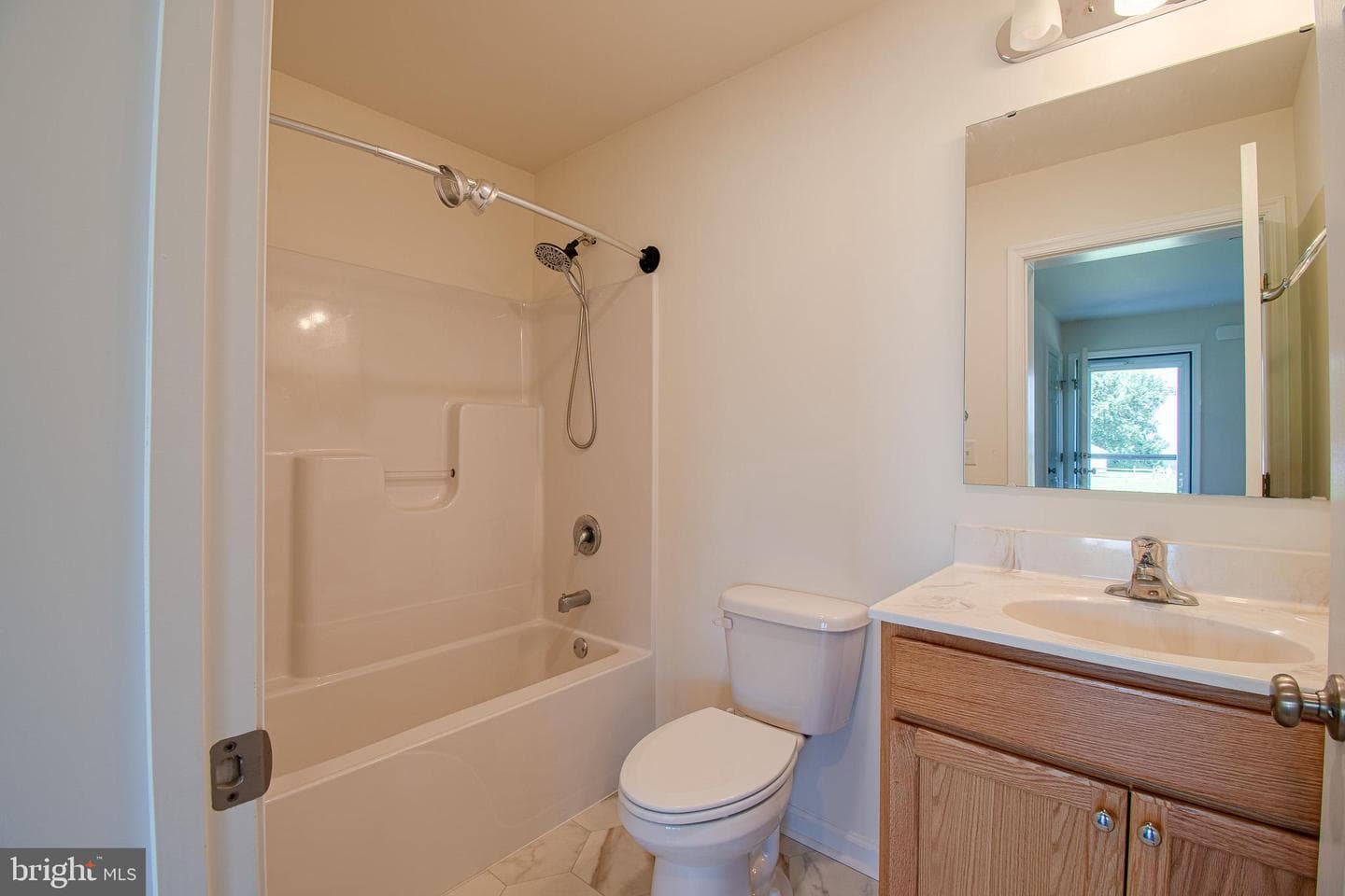 21869 Albie Road photo 18