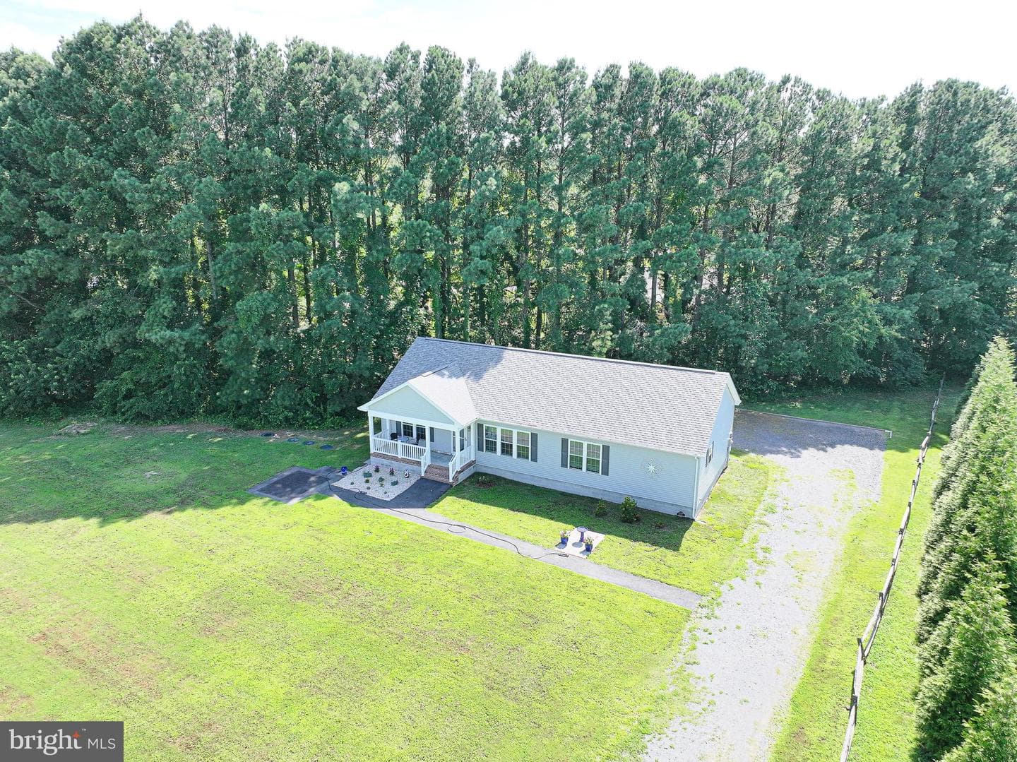21869 Albie Road photo 36