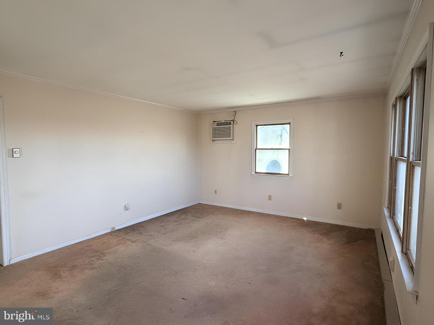 602 Hazelwood Drive photo 3