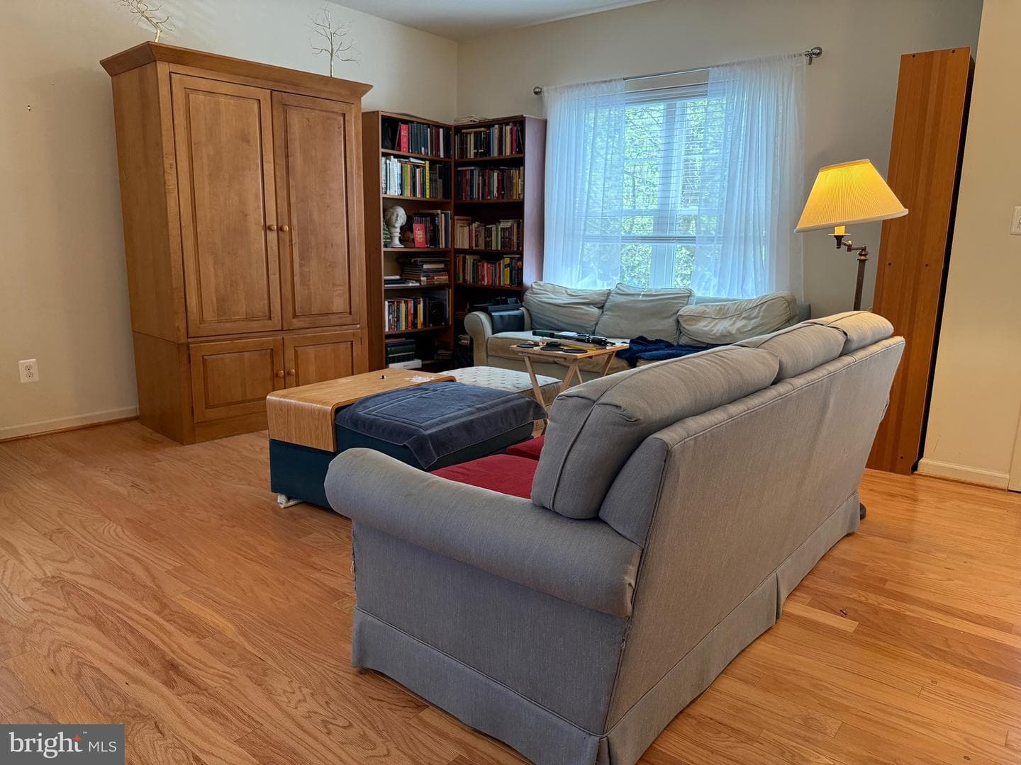 331 Hollis Circle photo 3