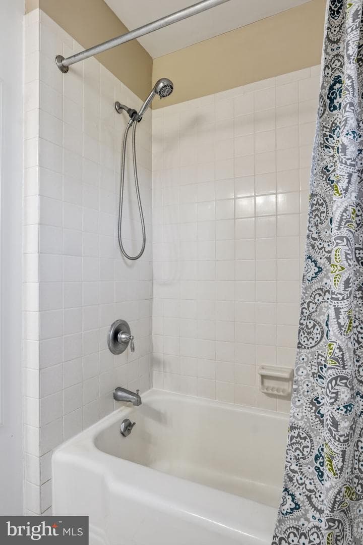 619 S Washington Street photo 24