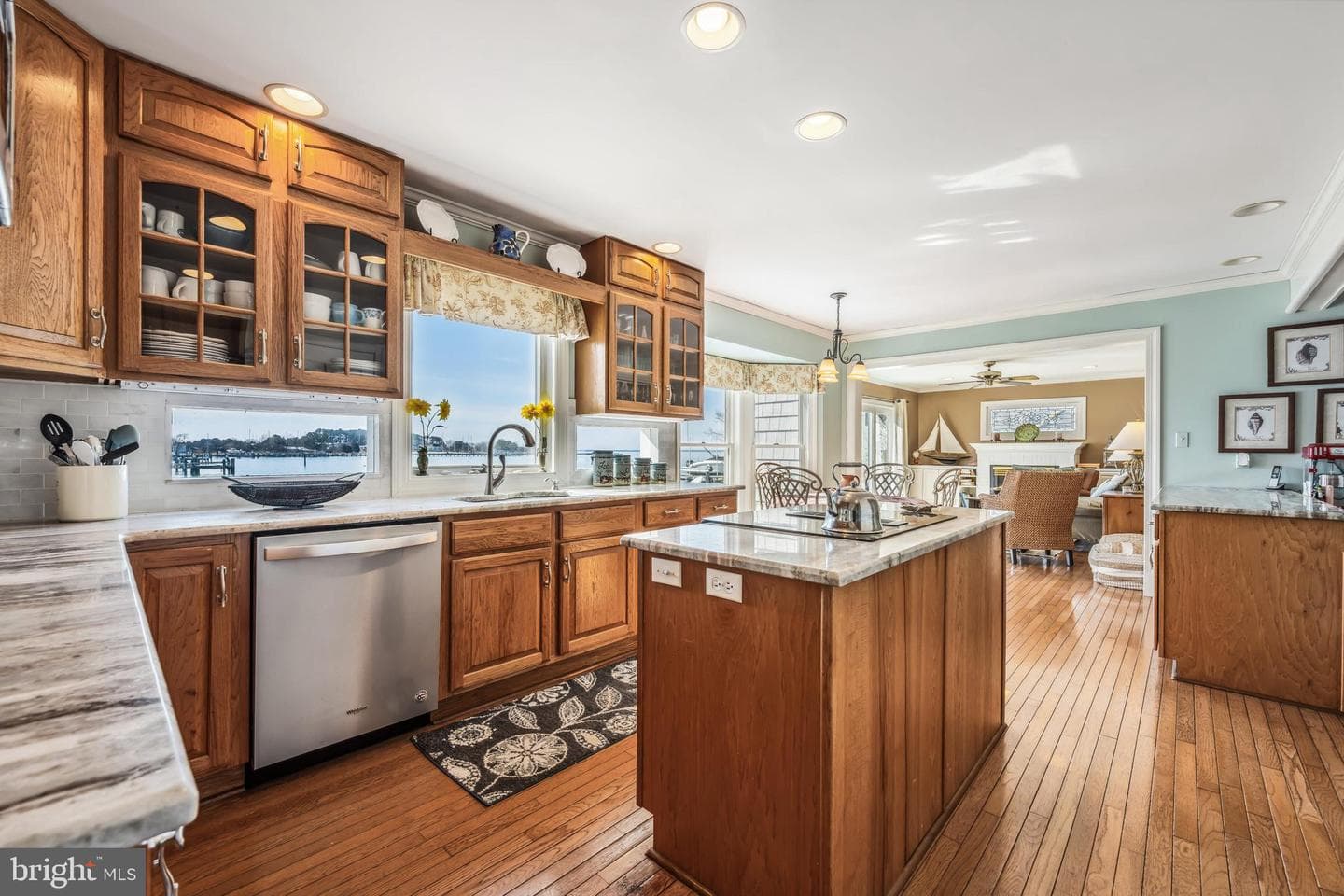 115 W Pier Street photo 16