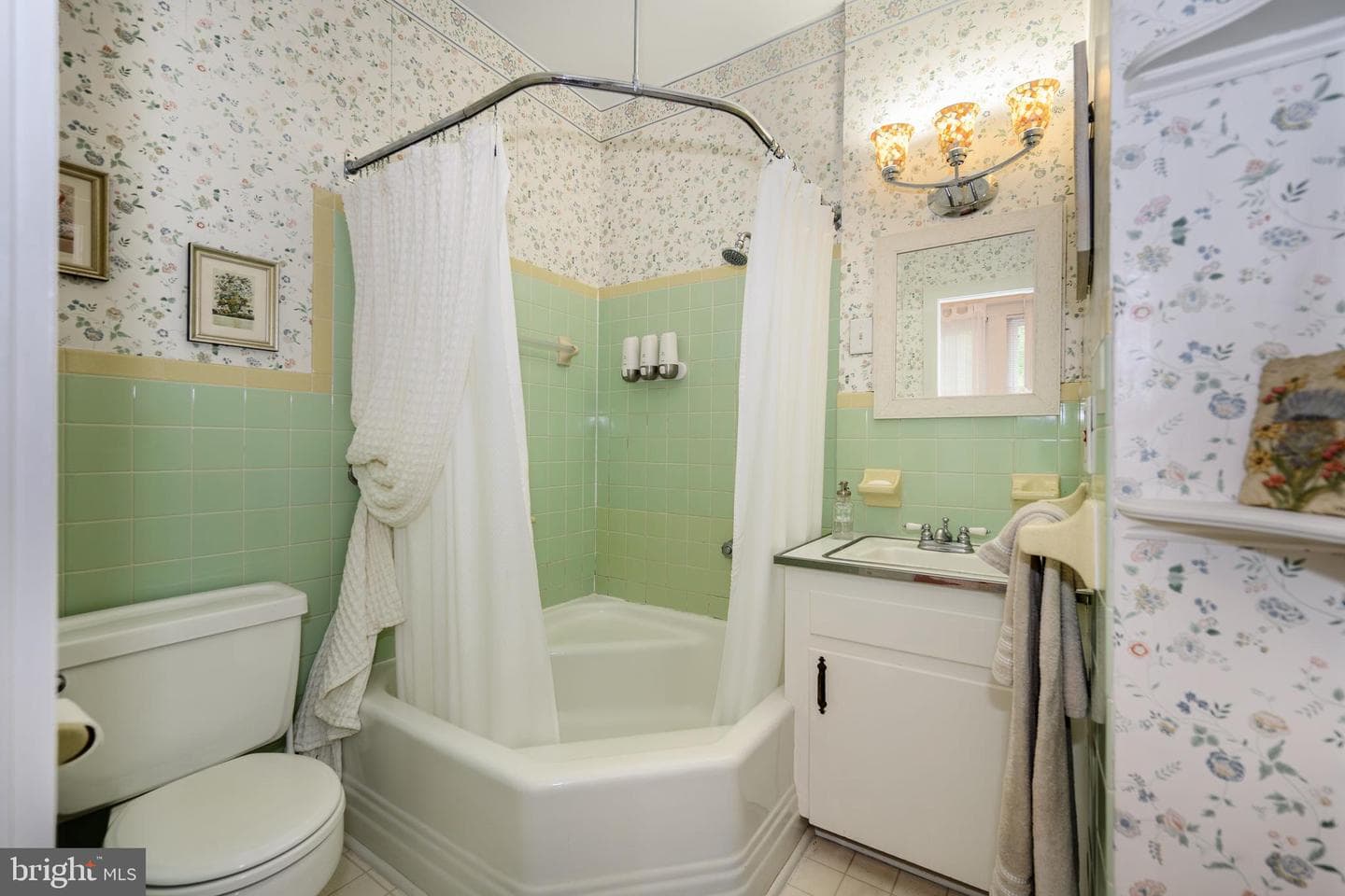 110 N Morris Street photo 37