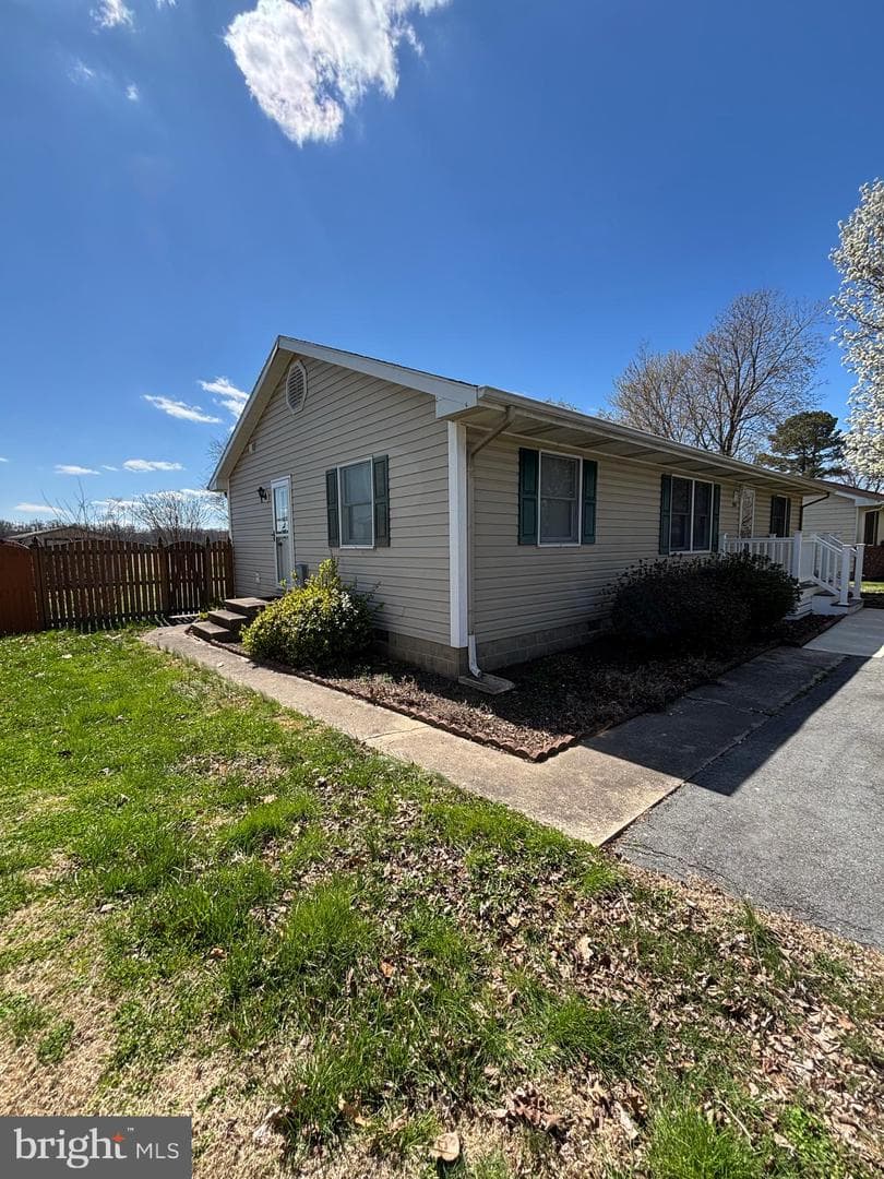 3900 Harrison Circle photo 22