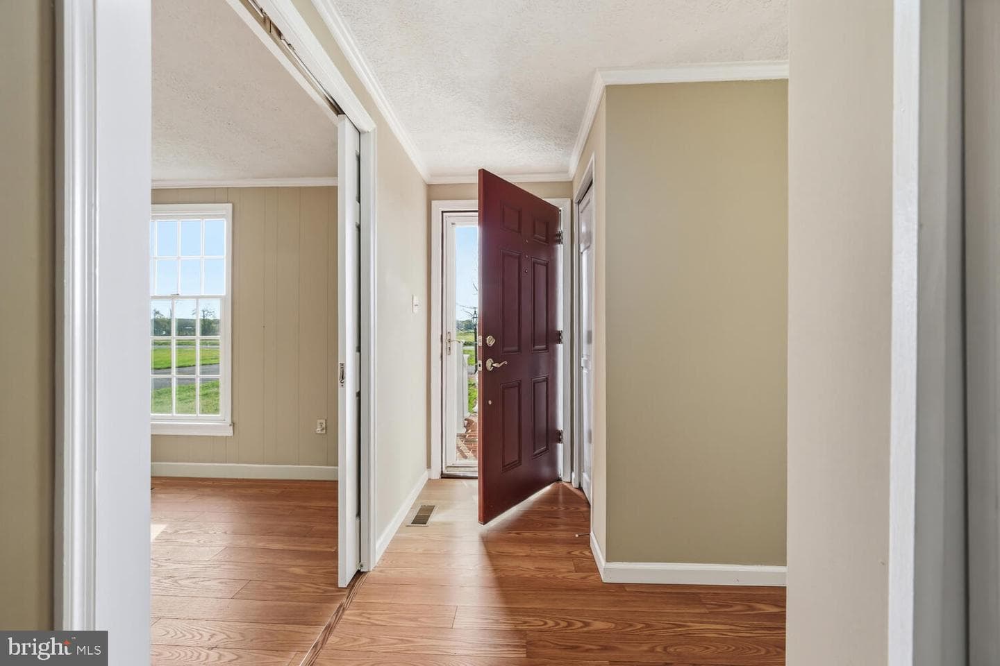 10118 Hiners Lane photo 4