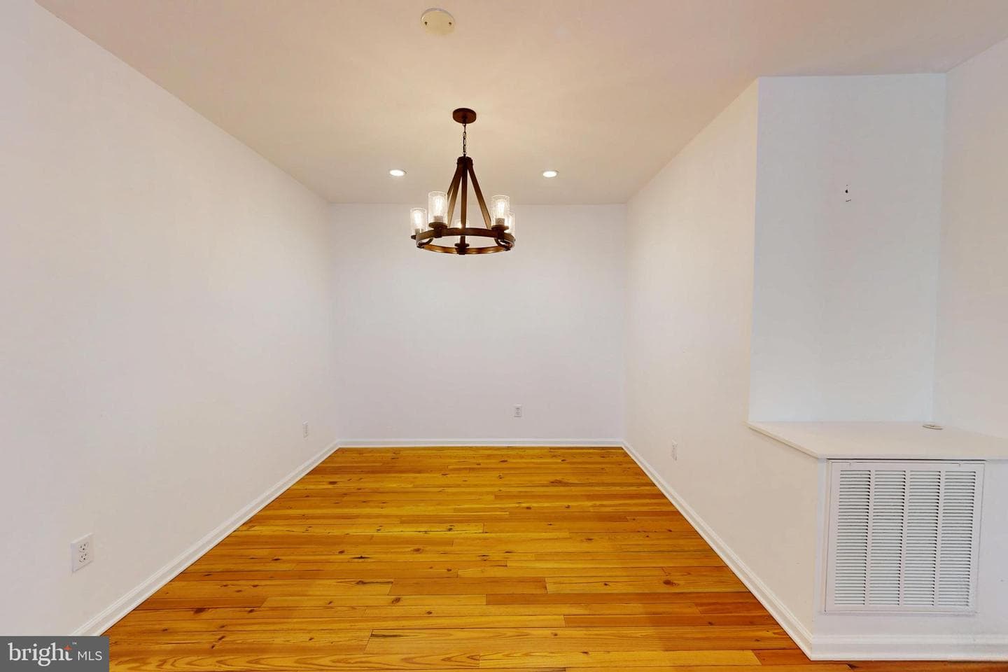 206 South Street photo 10