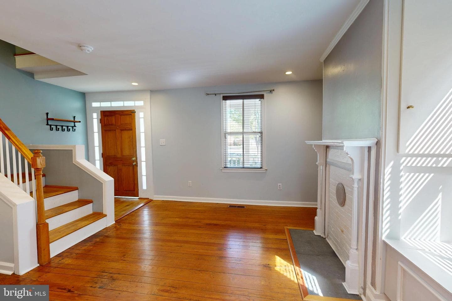 206 South Street photo 4