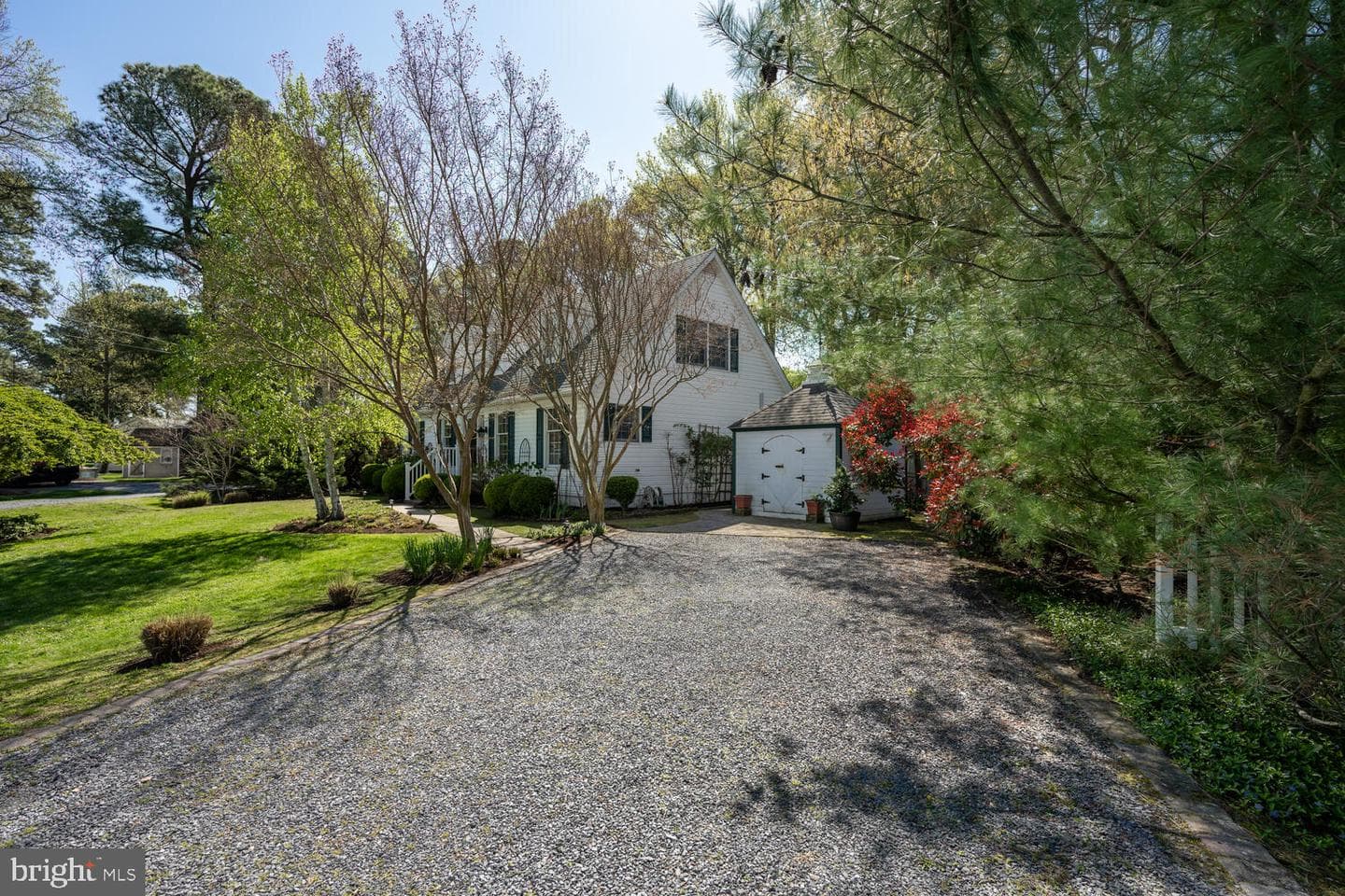 504 Seymour Avenue photo 10
