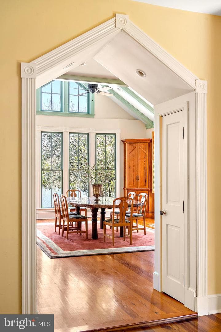 26090 Royal Oak Road photo 16