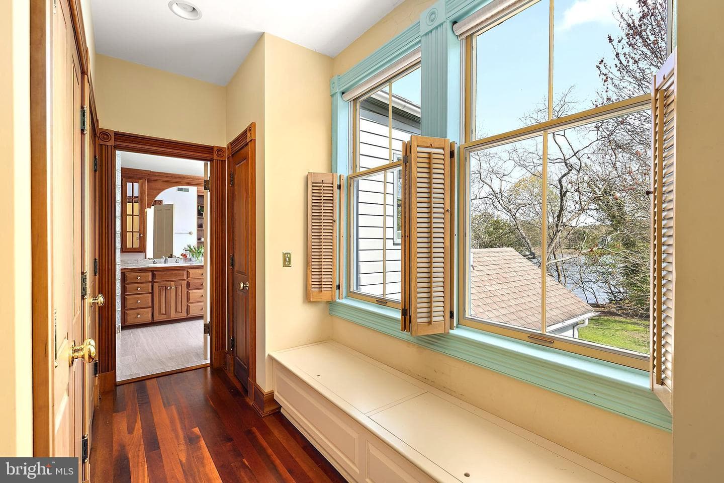 26090 Royal Oak Road photo 36