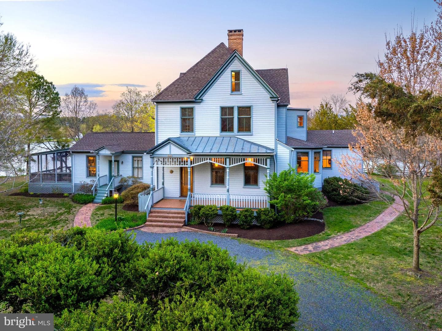 26090 Royal Oak Road photo 6