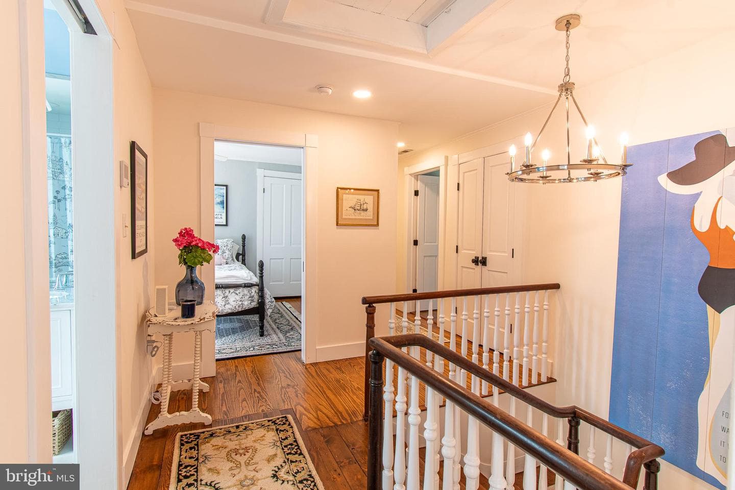 121 W Chestnut photo 45