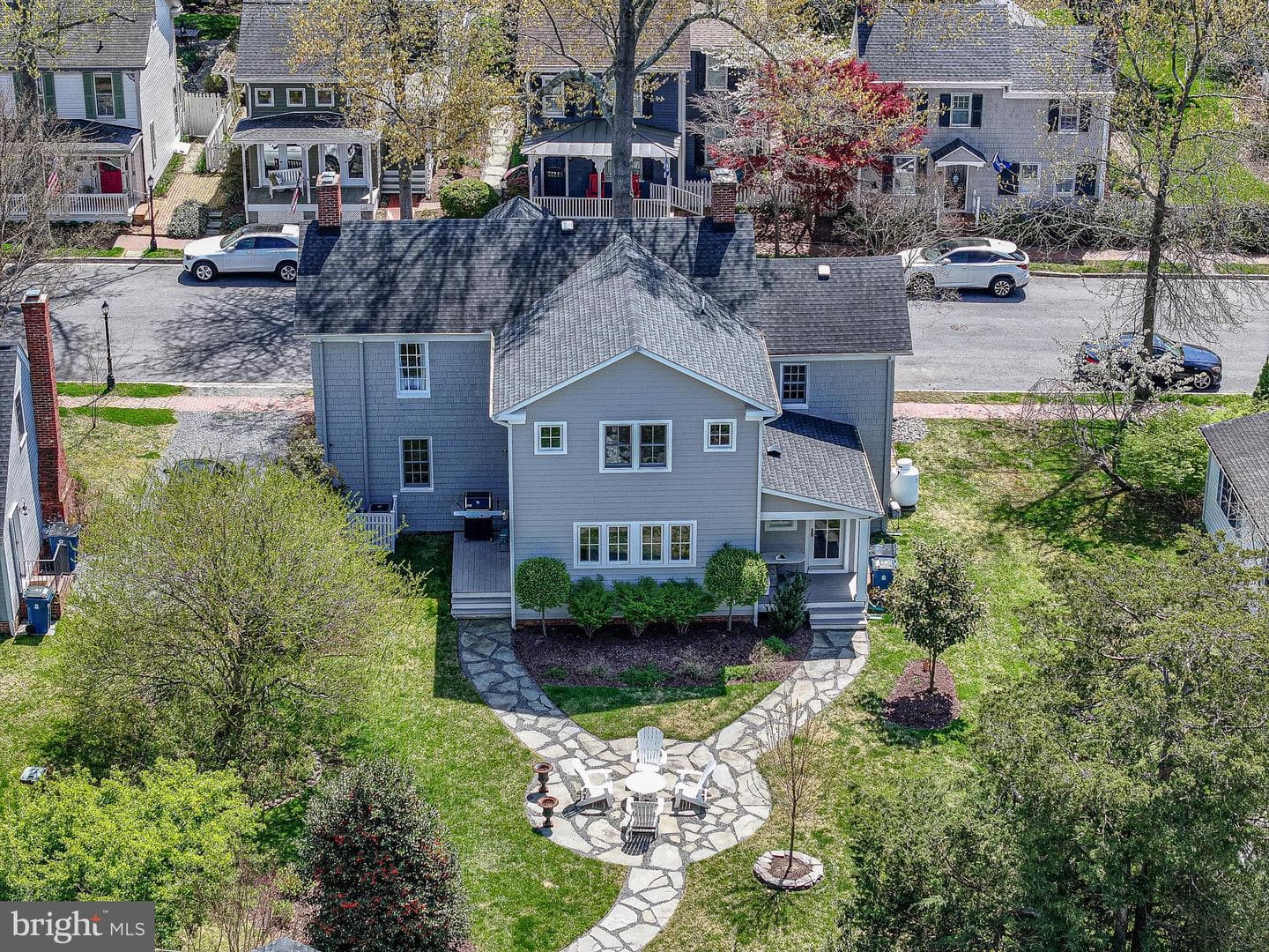 121 W Chestnut photo 9