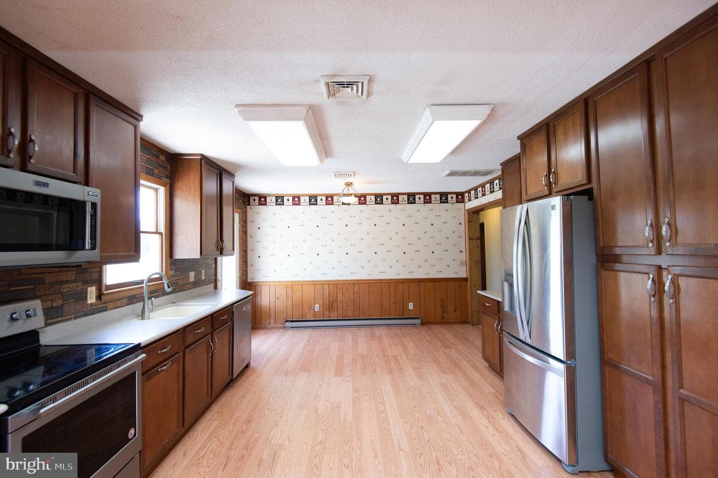 9818 Tilghman Road photo 4
