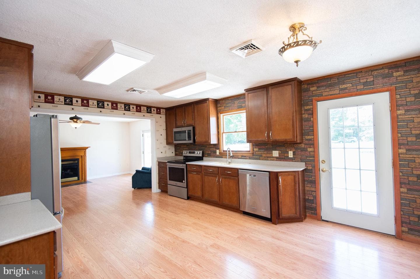 9818 Tilghman Road photo 6