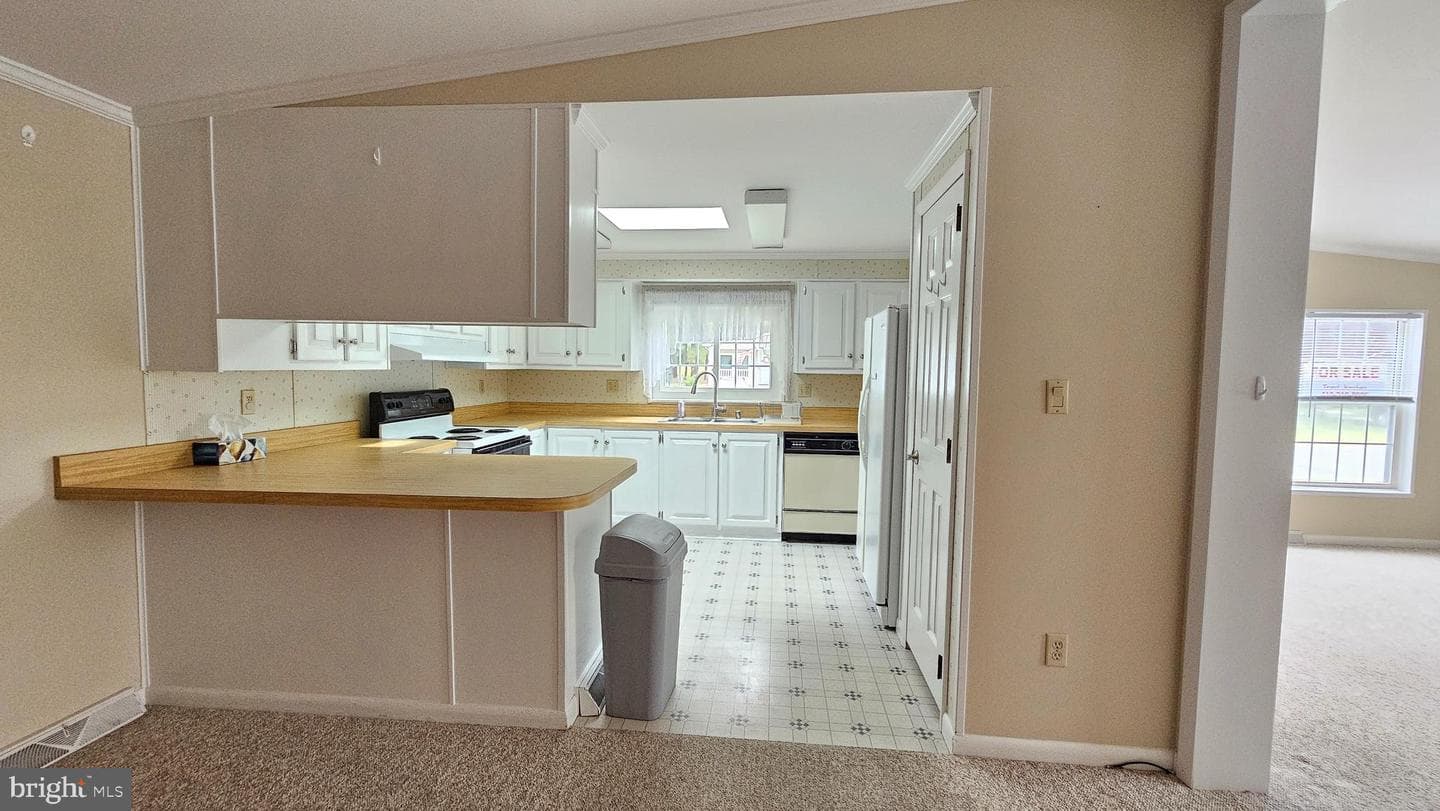 68 Park Lane photo 5