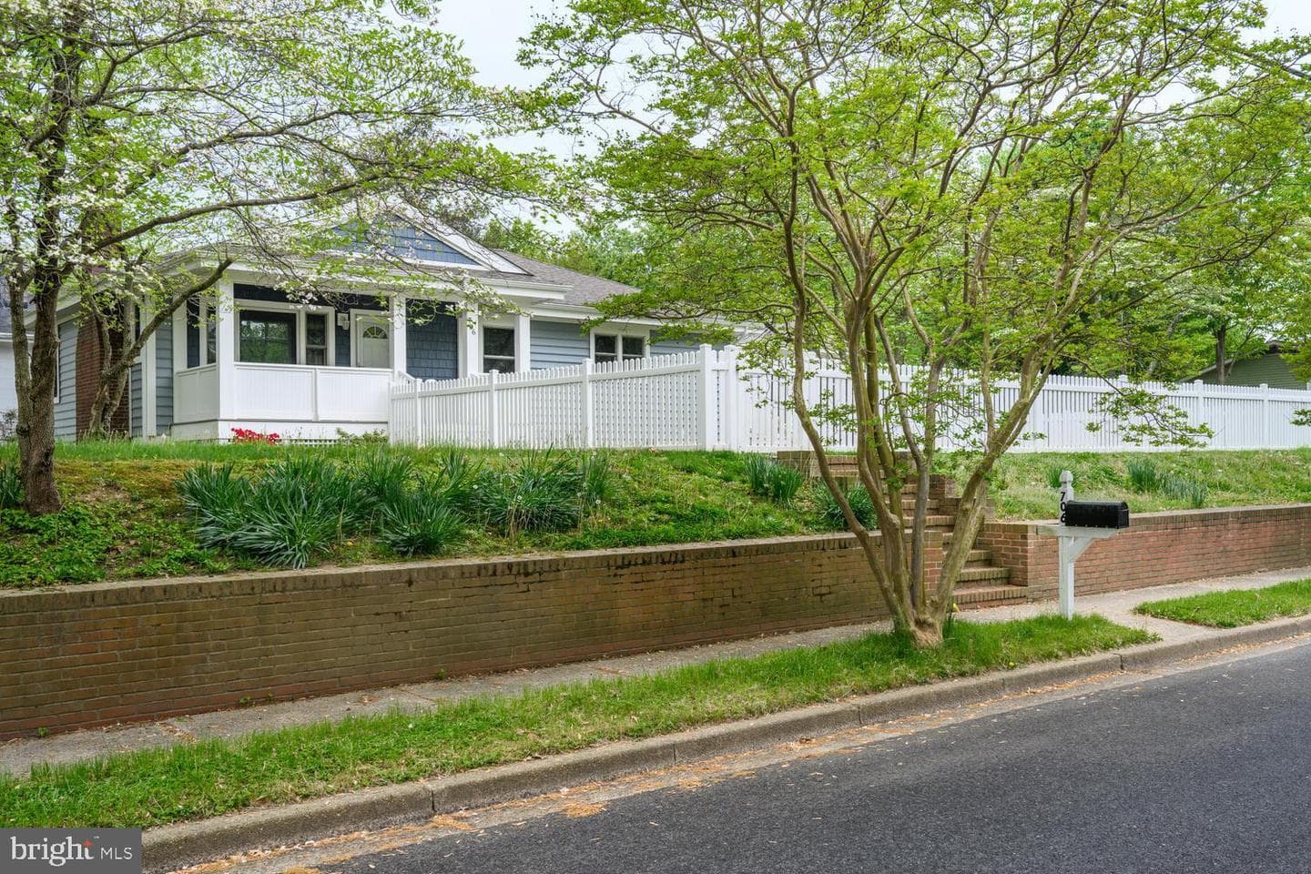 706 High Street photo 3