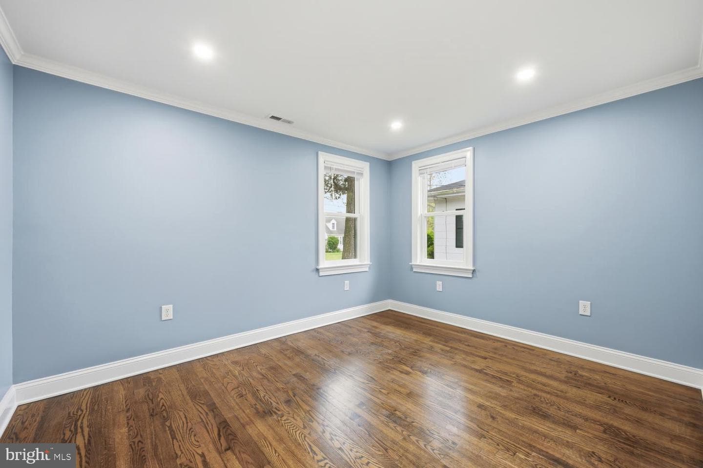 706 High Street photo 34