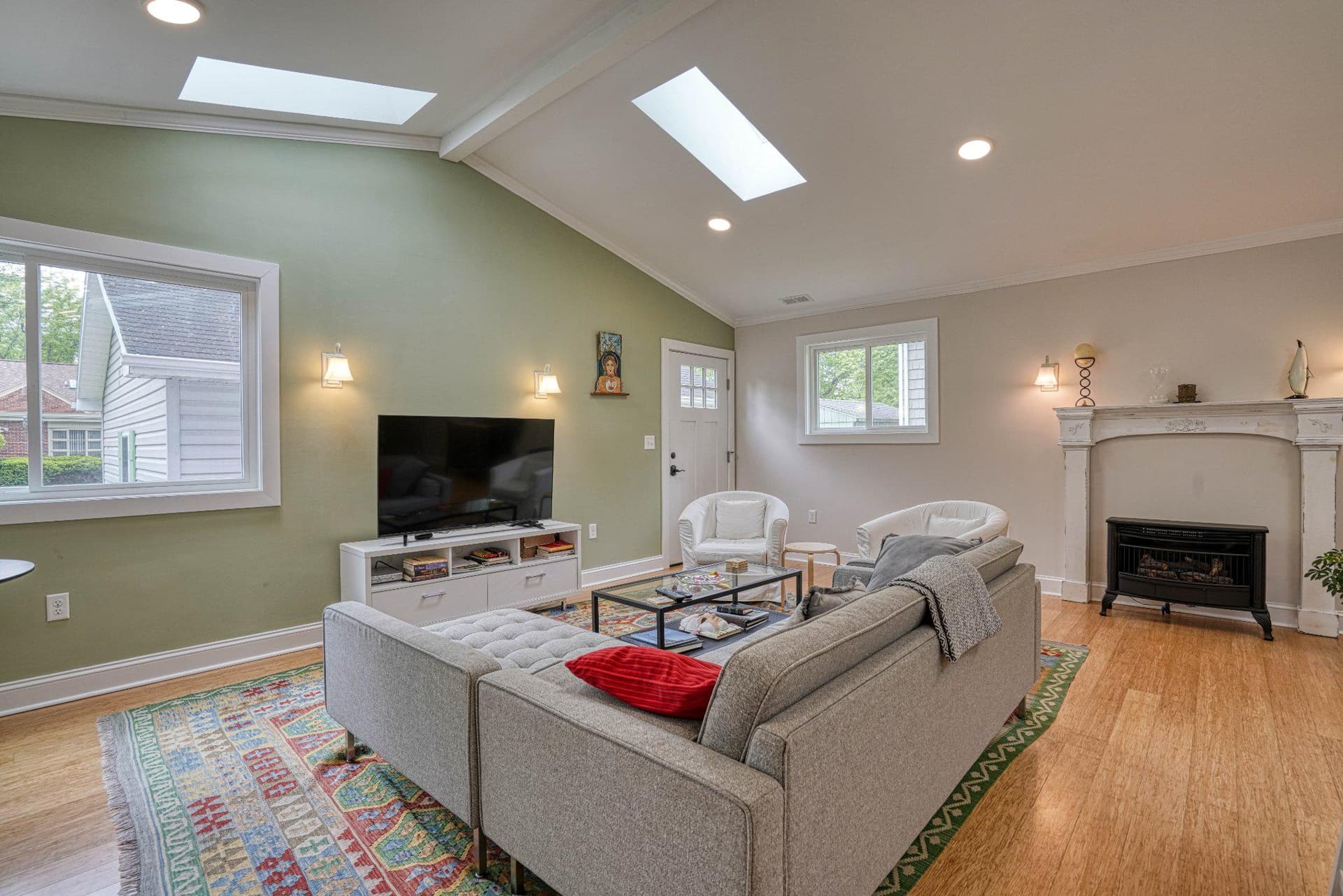 306 W Oak Avenue photo 20