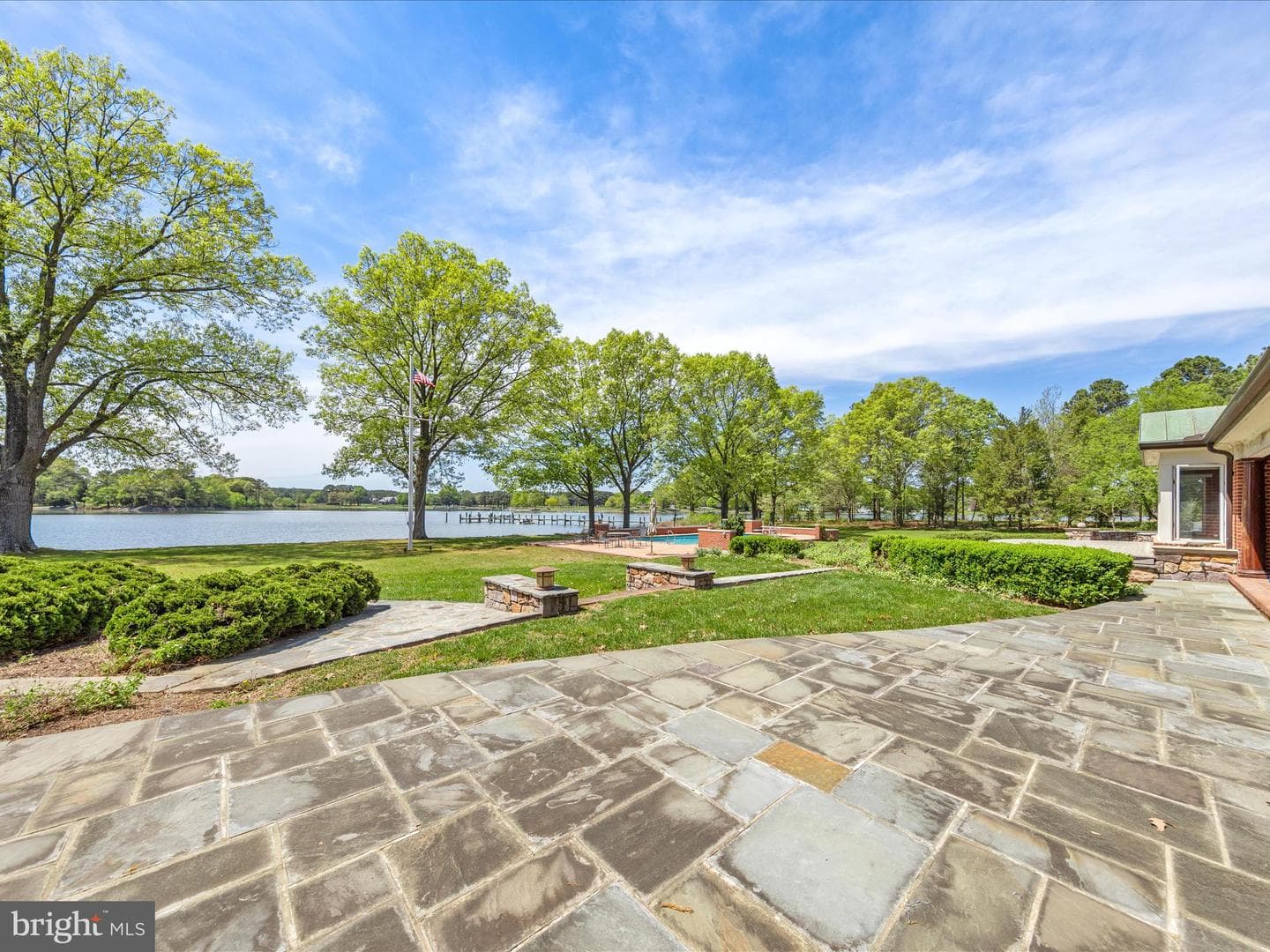6976 Travelers Rest Circle photo 10