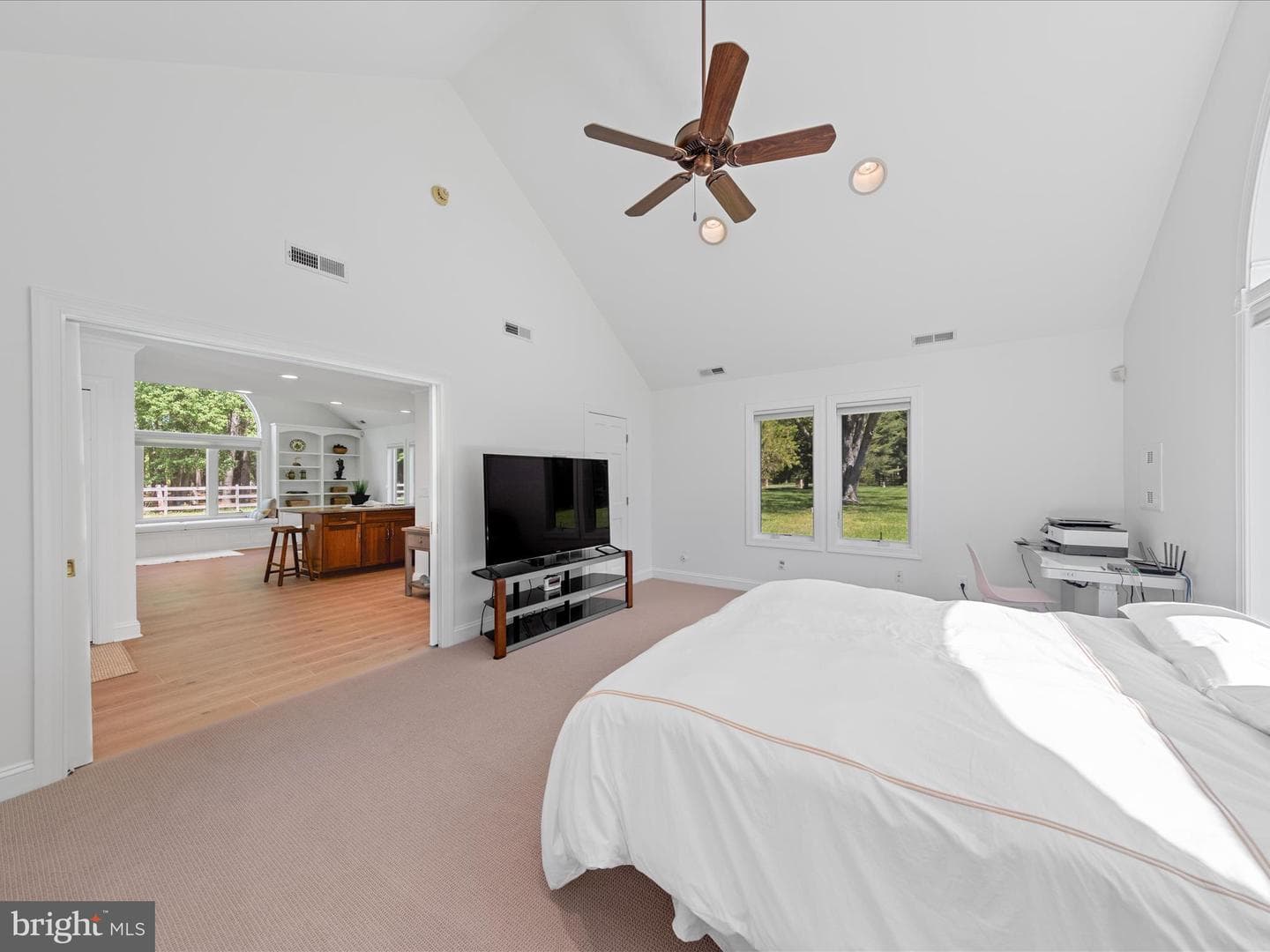6976 Travelers Rest Circle photo 28