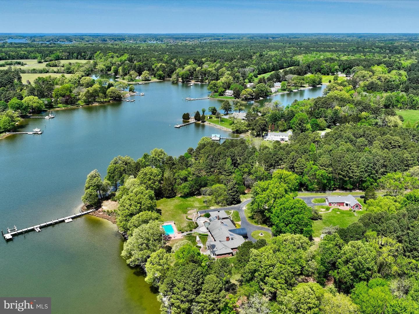 6976 Travelers Rest Circle photo 4