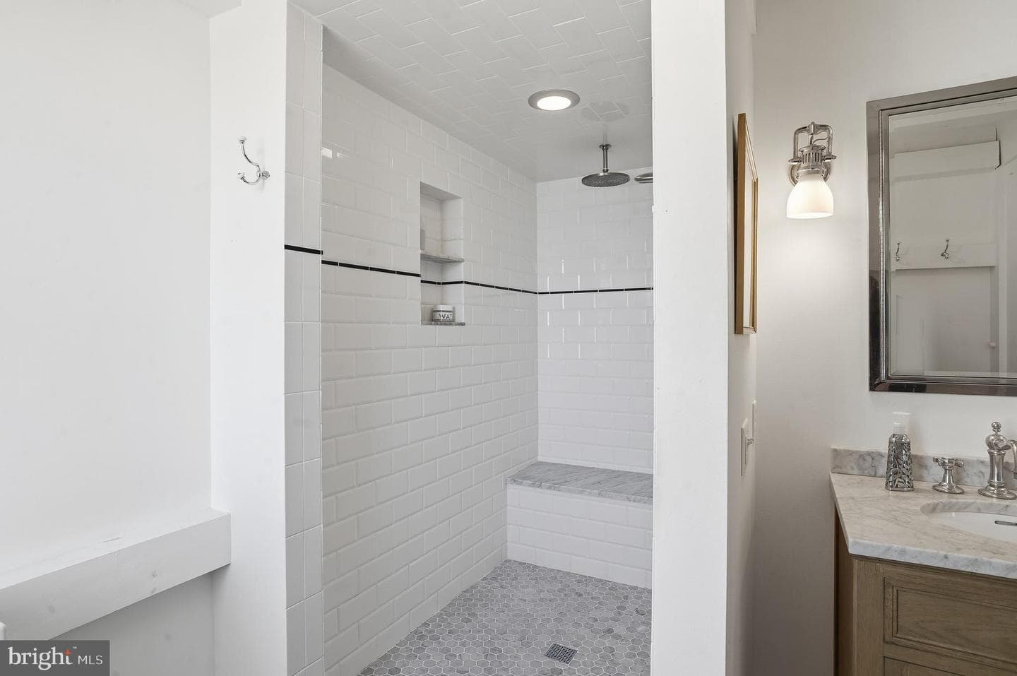 121 Pier Street photo 18