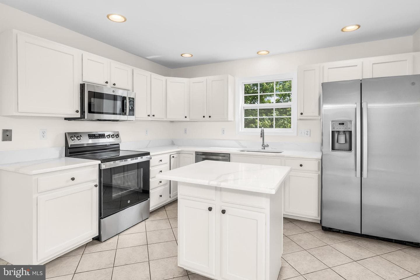 3818 Marvel Drive photo 13