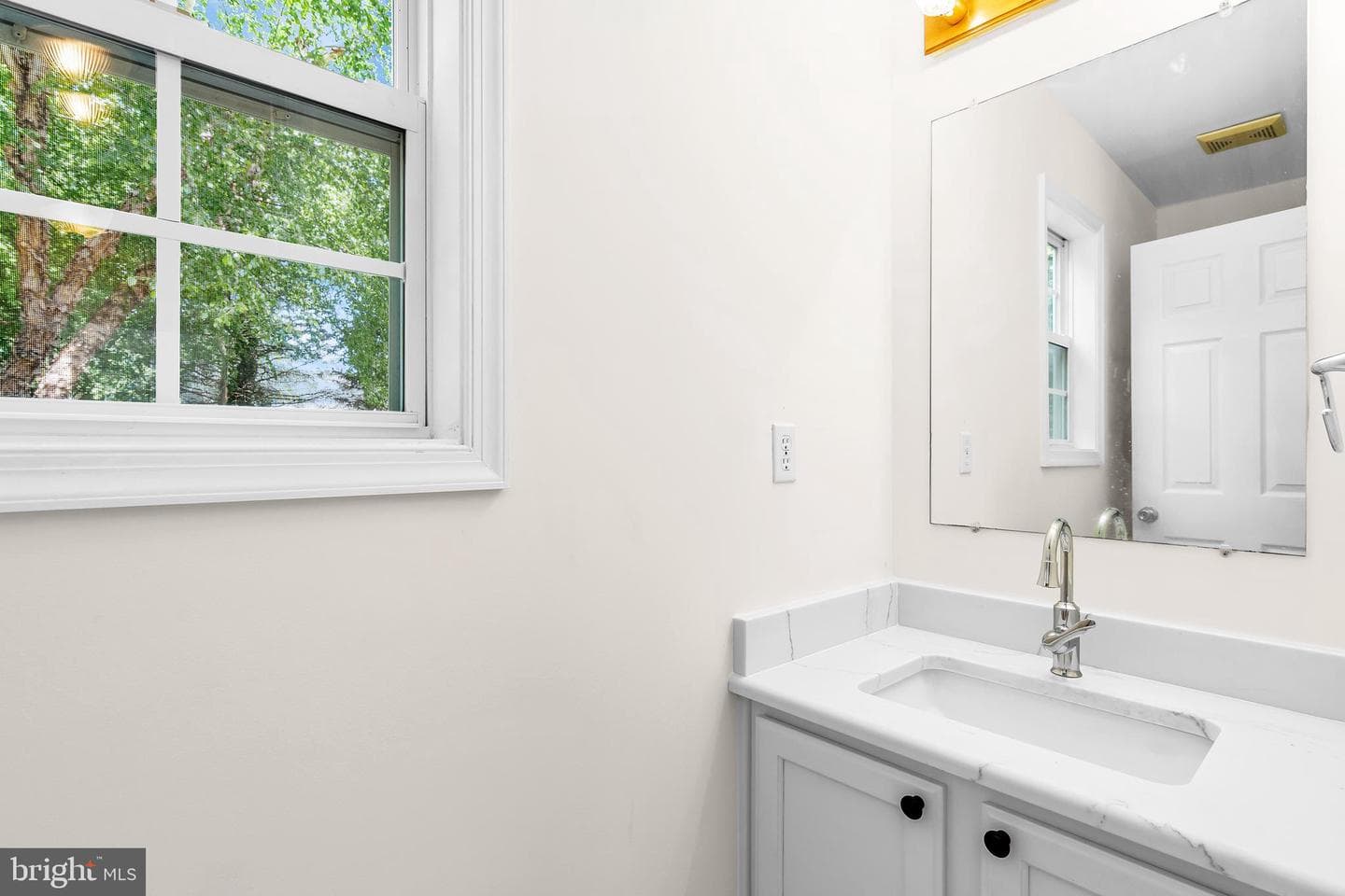 3818 Marvel Drive photo 19