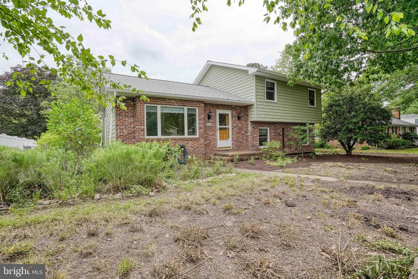 504 Bainbridge Place photo 3