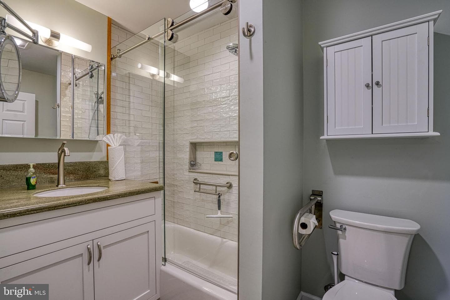 504 Bainbridge Place photo 33