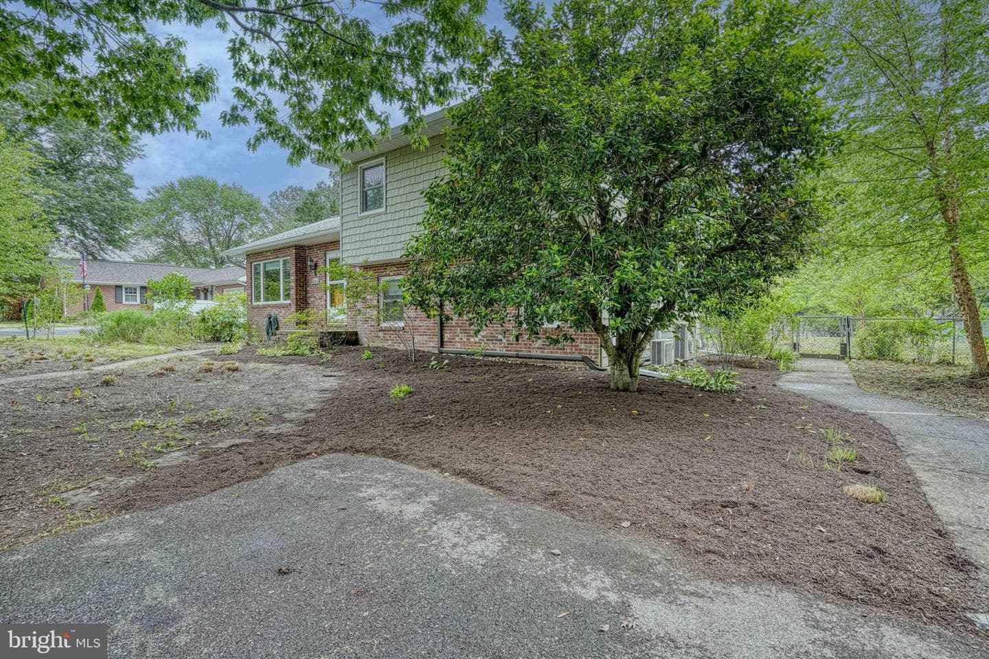 504 Bainbridge Place photo 53