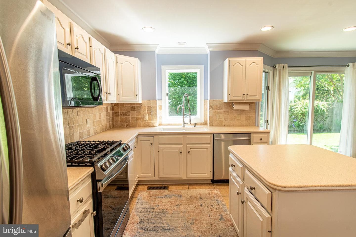 102 Jacks Point Road photo 21