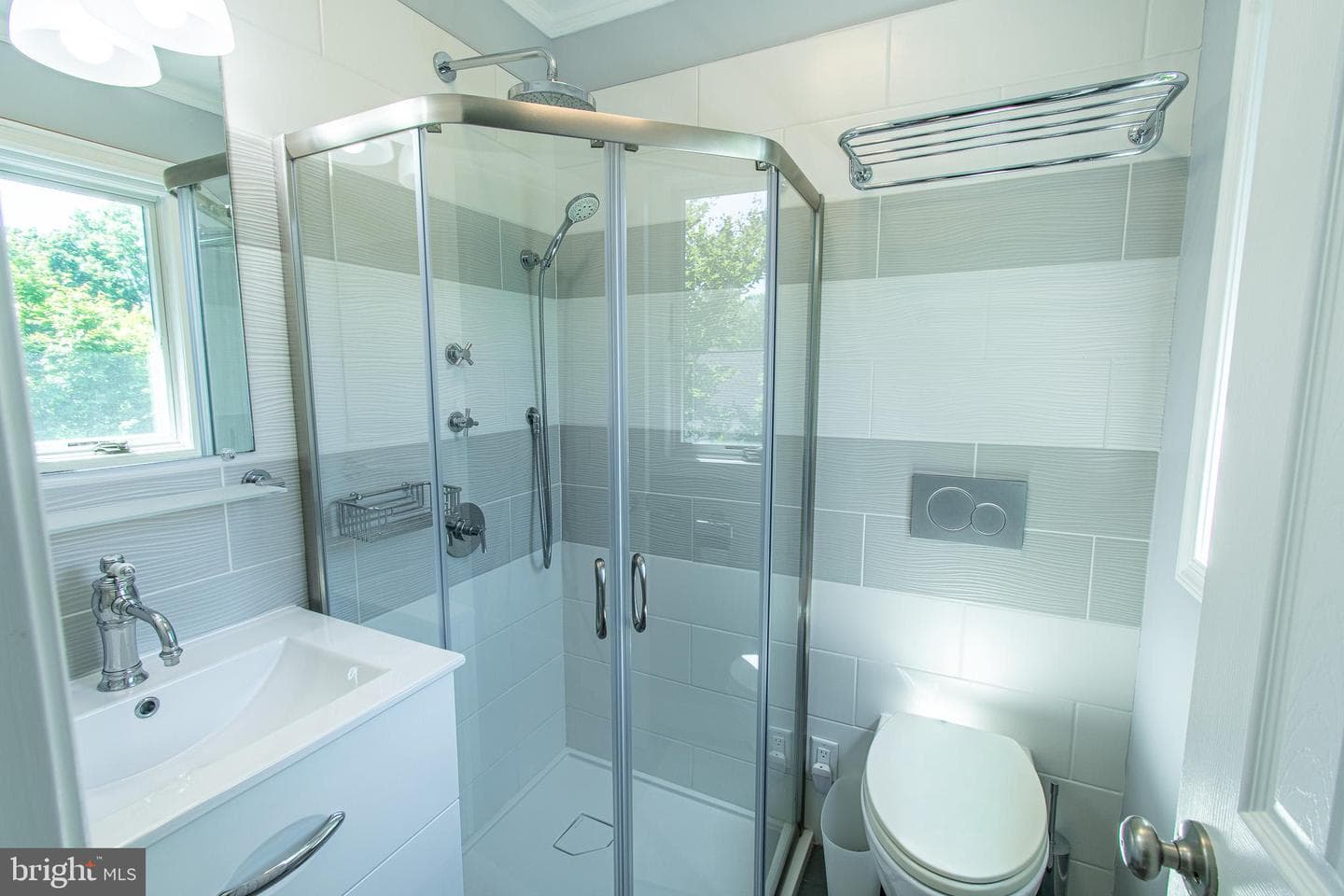 102 Jacks Point Road photo 37