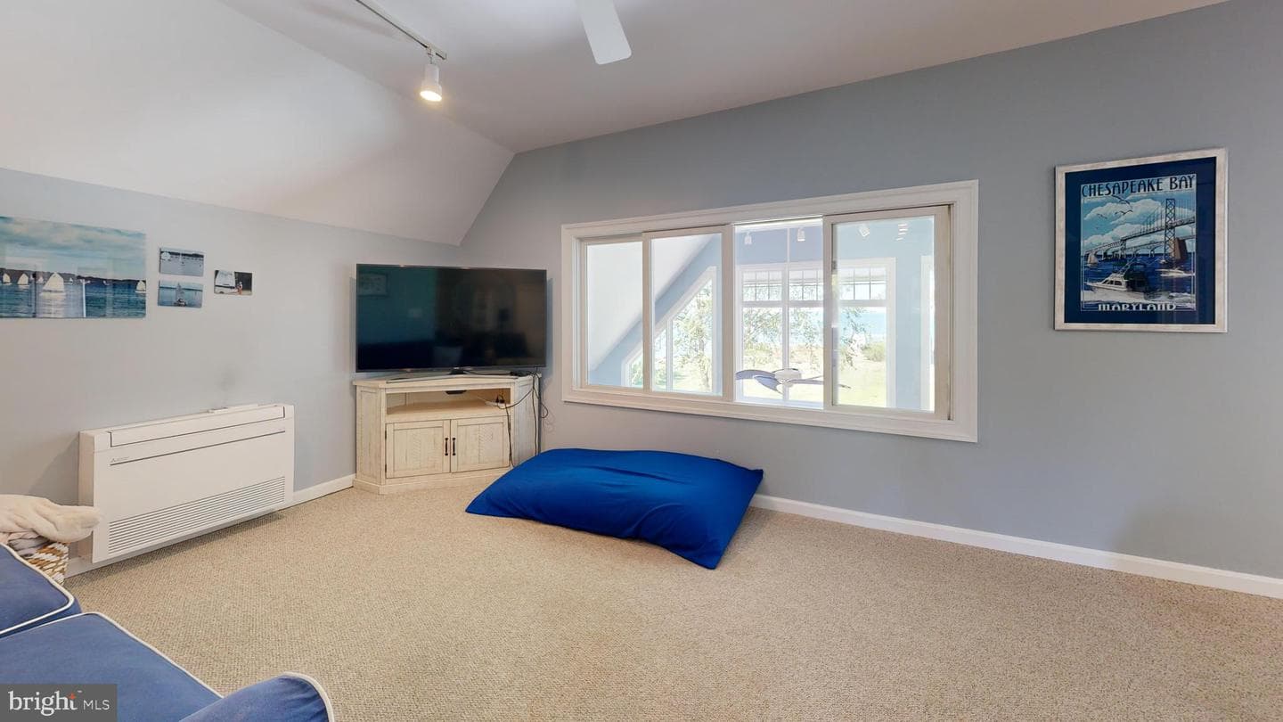 5698 Leeward Lane photo 27