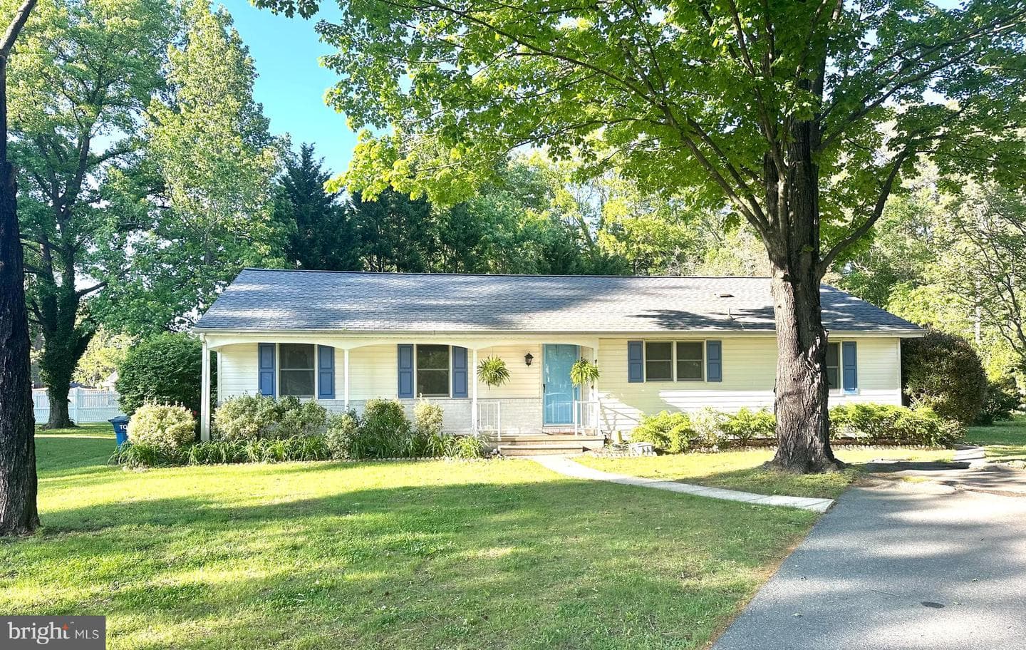 818 Applewood Court, Easton