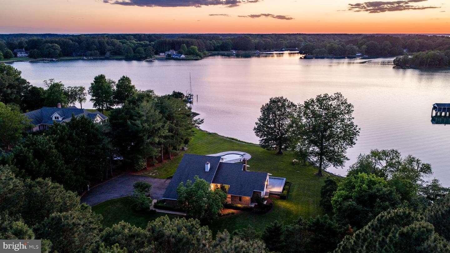 26282 Deep Water Harbor Road, Easton