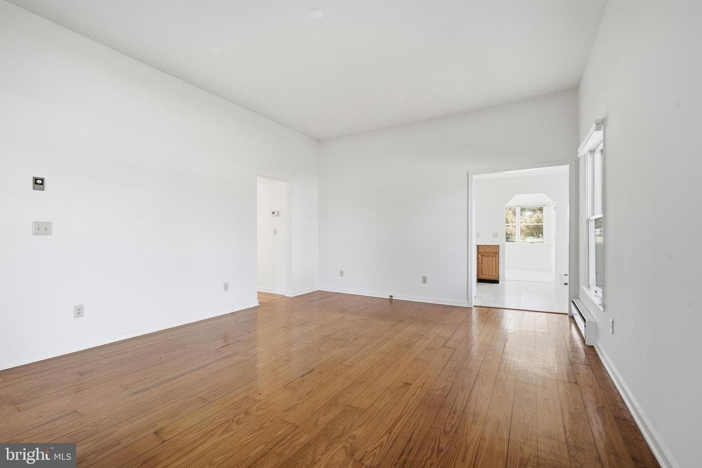 105 Pier Street E photo 31