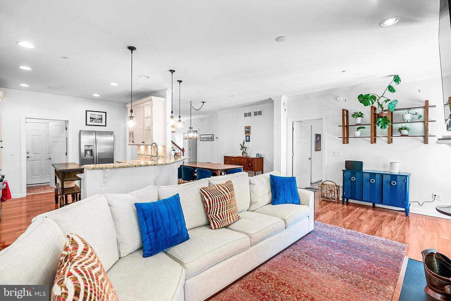 109 W Marengo Street photo 10