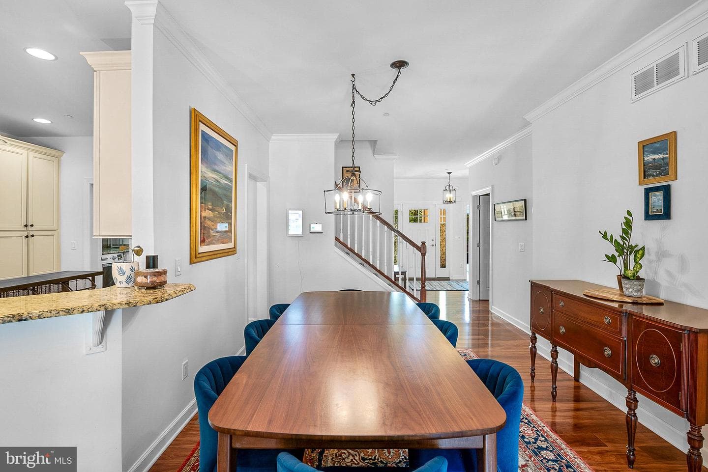 109 W Marengo Street photo 7