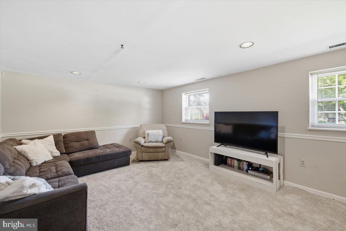29331 Fourth Street photo 18