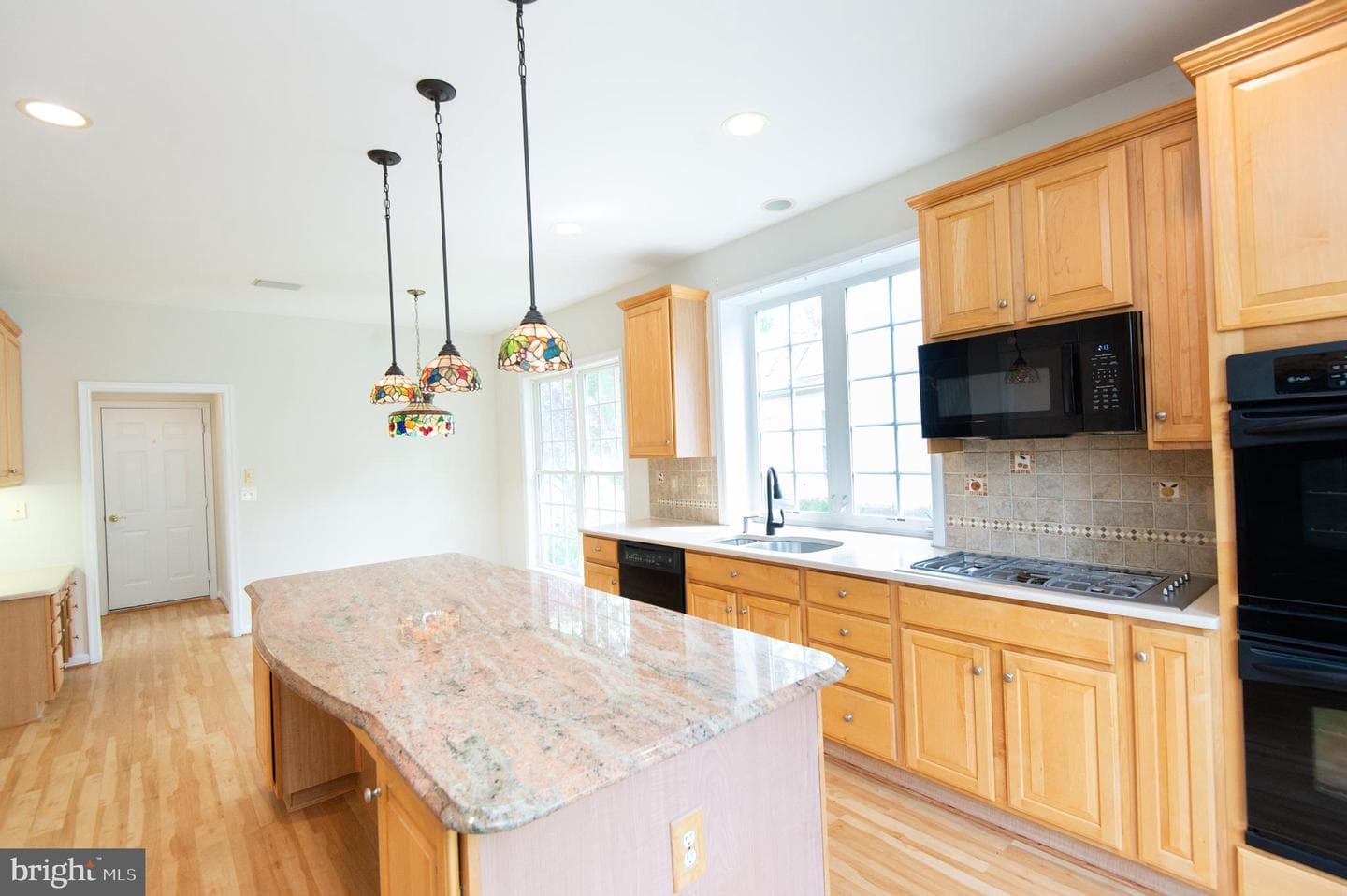 7449 Kevin Avenue photo 9