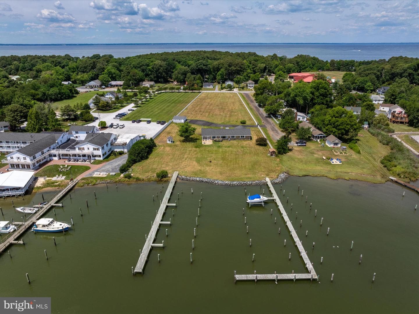 21441 Dogwood Cove Road photo 117
