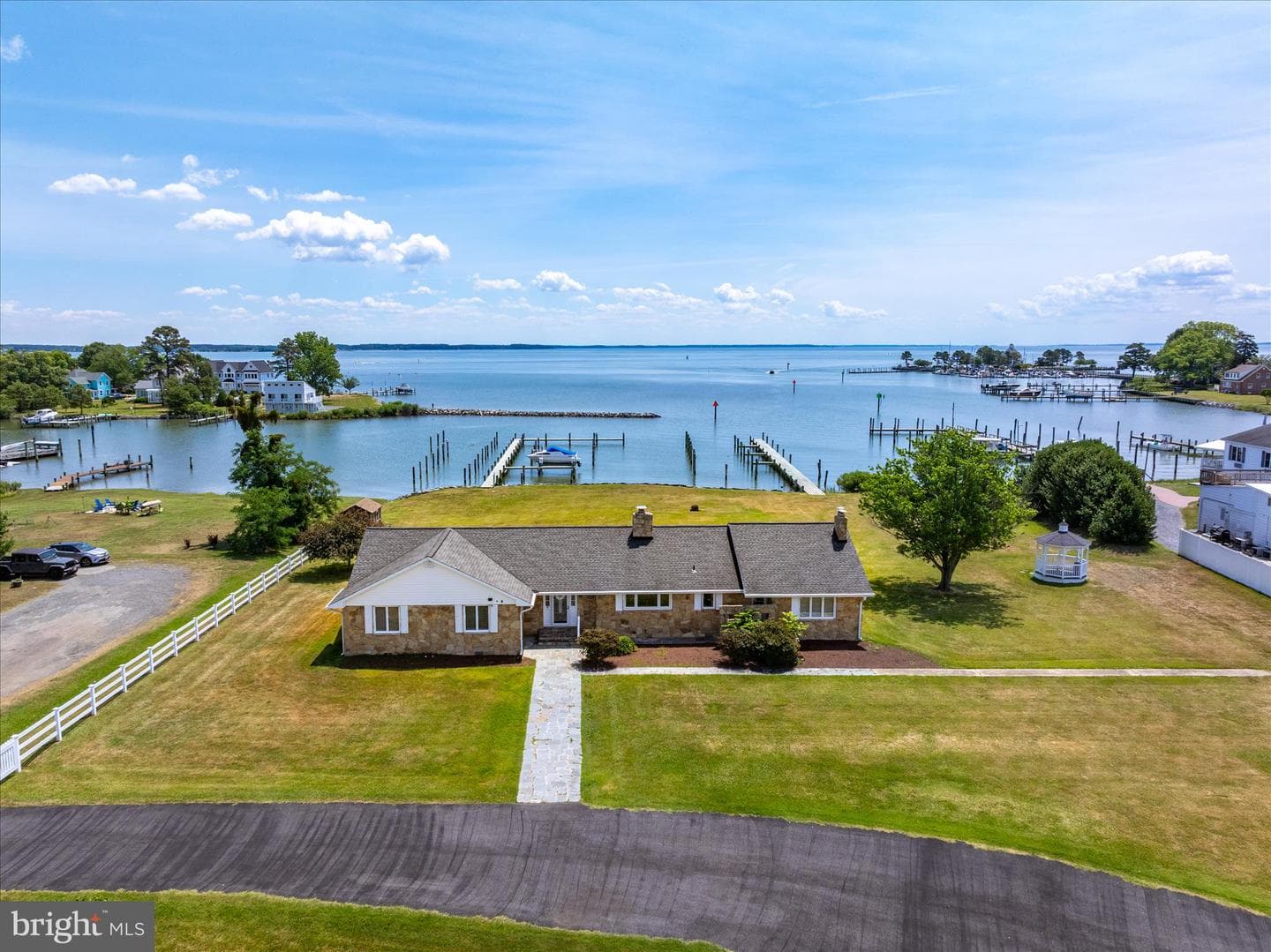 21441 Dogwood Cove Road photo 4