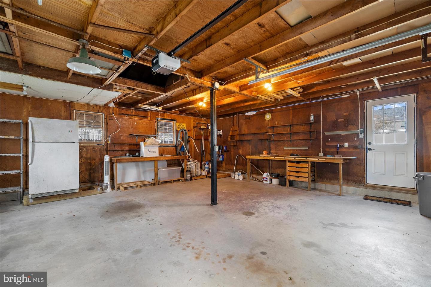 204 E Marengo Street photo 45