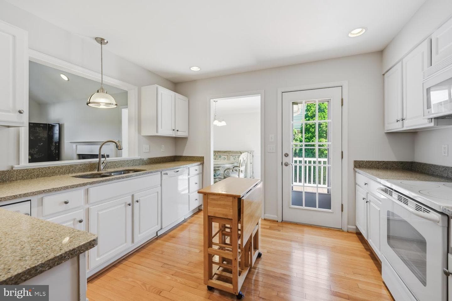 29152 Holly Road photo 19