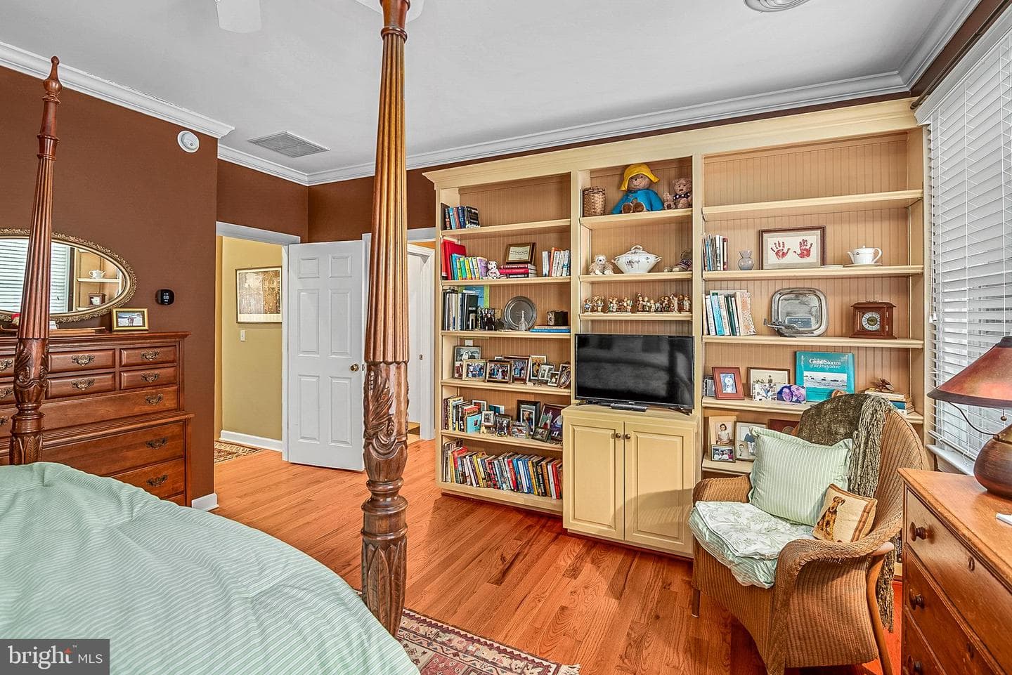 28713 Emanuel Street photo 17
