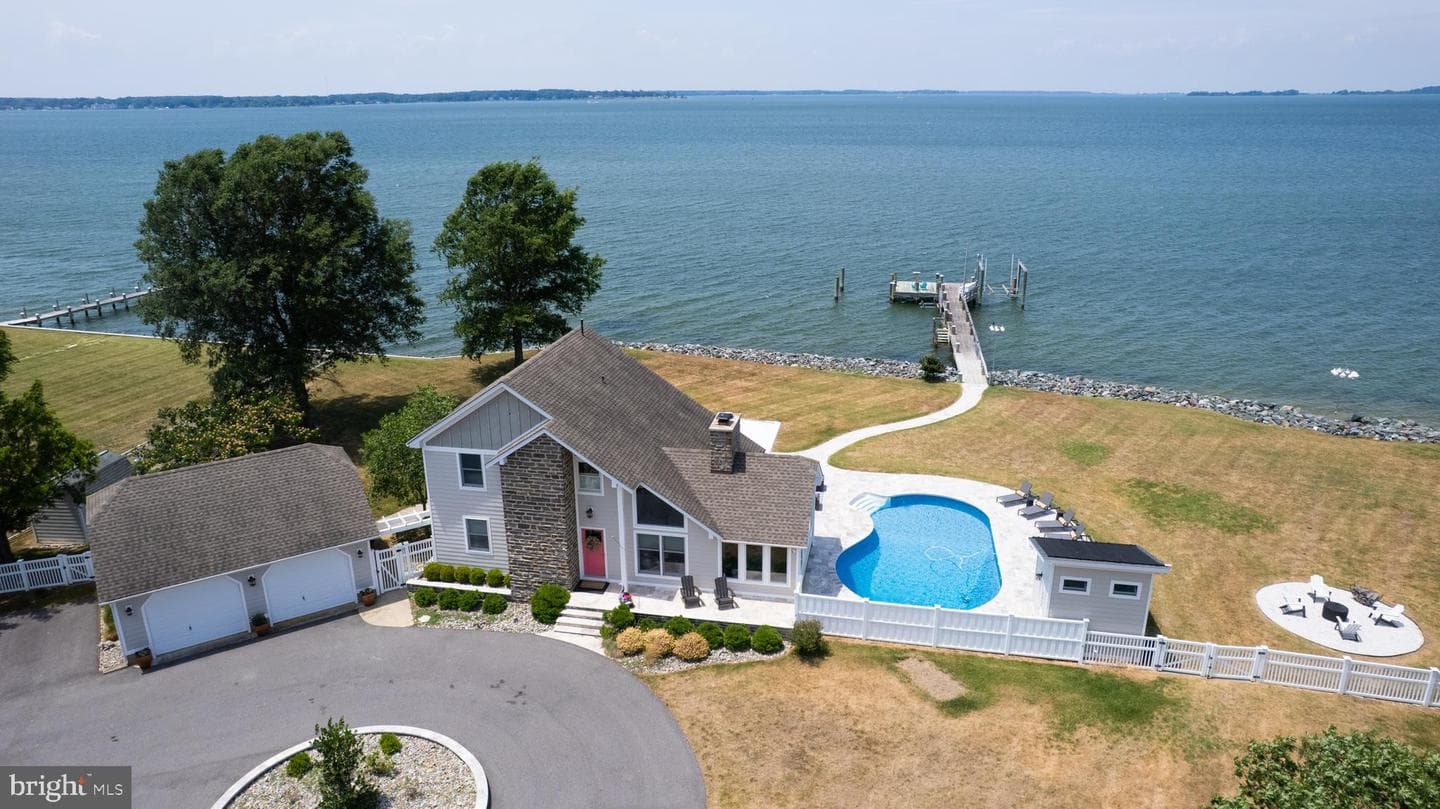 1724 Ferry Point Court photo 11