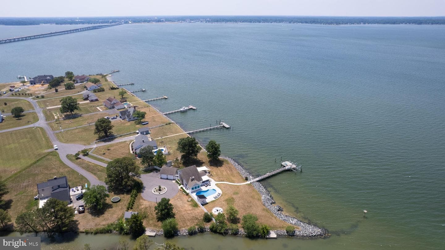 1724 Ferry Point Court photo 8